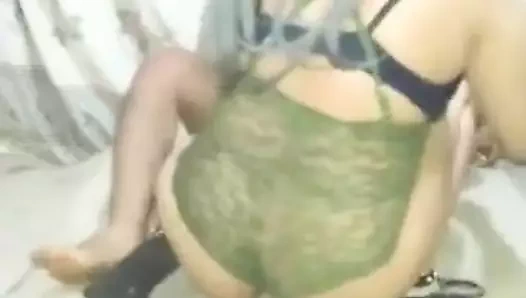 Karım sikişirken ve cinsel zevkle rahat