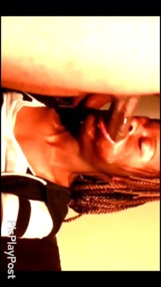 O aleti ağzına al üvey kuzenim