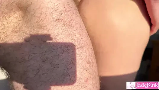 Ateşli sarışın öğrenci Jade Kink otel odasında sikiliyor