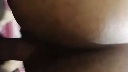 Büyük götlü orta yaşlı seksi evli kadın