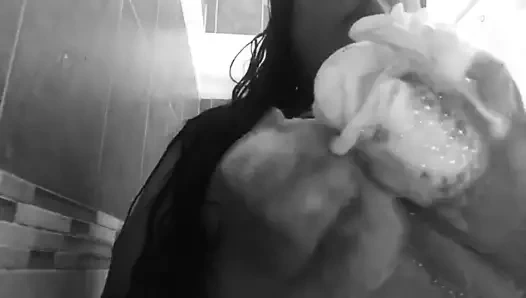 Merhaba arkadaşlar ben texas'ta beni becermek için renae contact'im