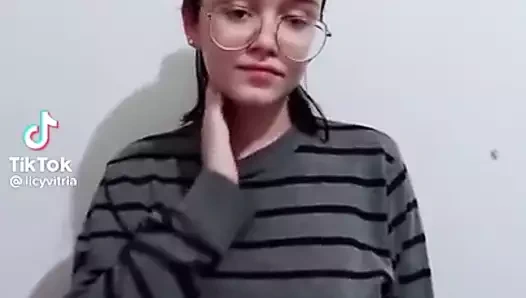 Romantik görüldü ve çok güzel kız sıcak ve sexsi seeeeeen