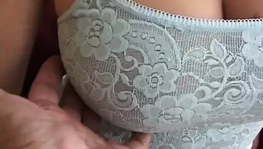 O titty onu sikikleri sonra dostum kilo busty sarışının amını