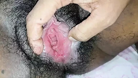 Islak sıkı amcık Asyalı evli kadın pembe amcığı siktikten sonra tüm vücudunu rahatlatıyor ateşli ve harika