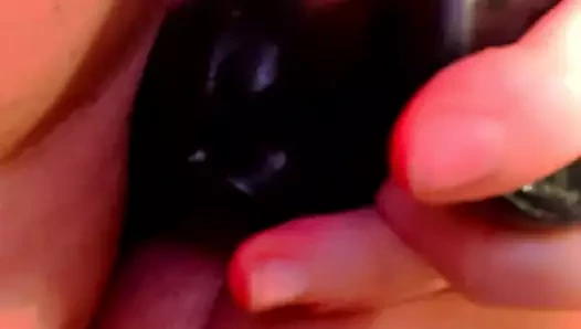 Bayan maya - yapay penis ve şişmiş kedi