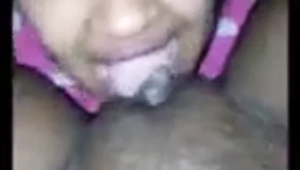 Bebek bakıcısı kedi yeme