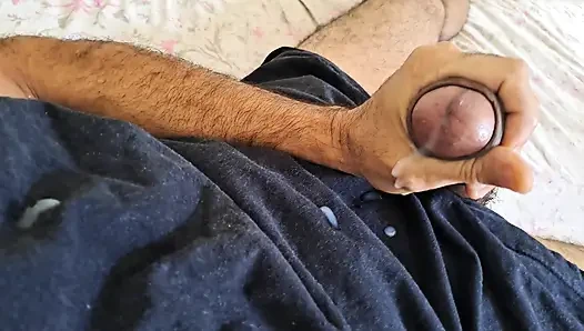 I Pau Moreno had a lot of load accumulated in my sack, so I decided to throw it all out, look at the explosion of cum at the end