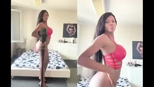 Miki süper seksi