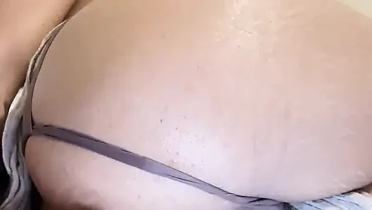 Dün gece biraz eğlendim, keşke amımı sikmek için burada olsaydın!