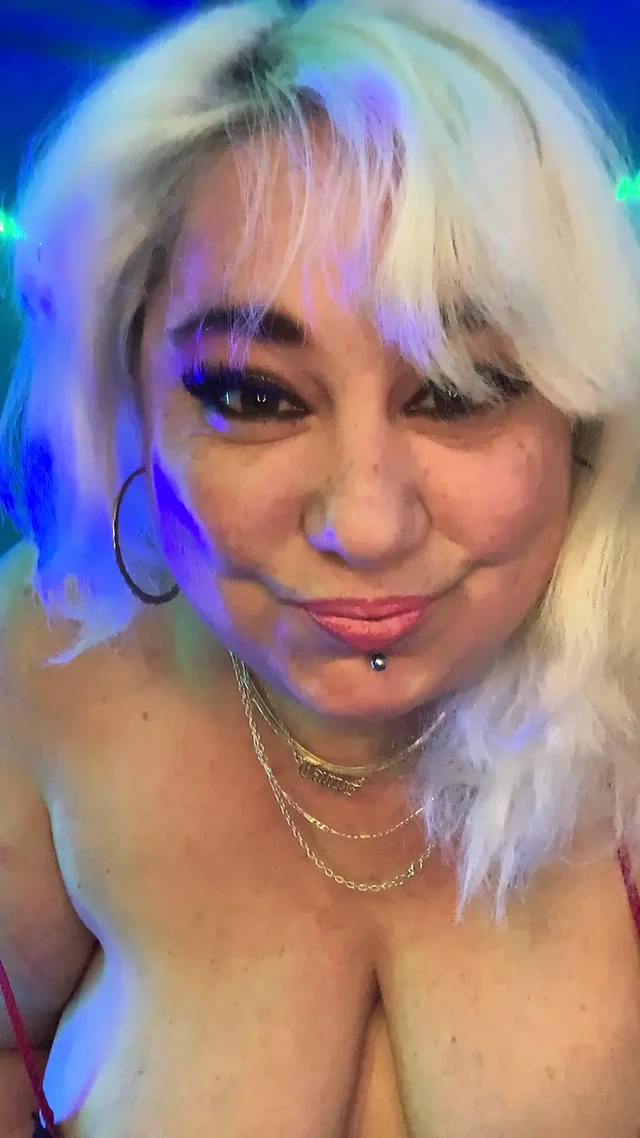 Blanca kız iri güzel kadın