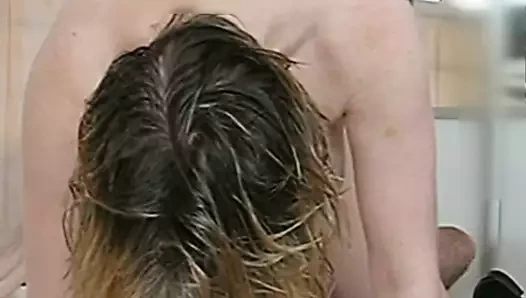 christineblonde  jouie lors d un cunnilingus