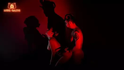 Şehvetli günahkar sert şeytani seks yapıyor