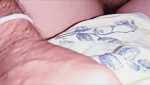 +18 ateşli evli kadın başka bir adamla sikişiyor.. Büyük yarakla boşalma