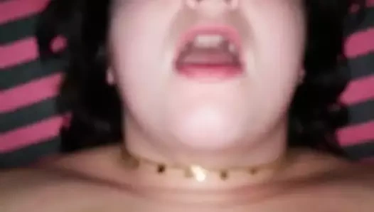 İri güzel kadın sikişiyor