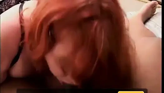 Adam odasında tıknaz yaşlı kadından vahşice sakso çekiyor