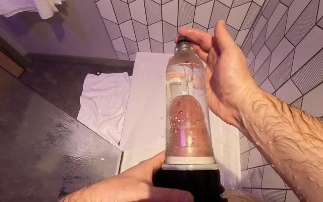 Büyük ayı vücutlu sabah yarak pompası