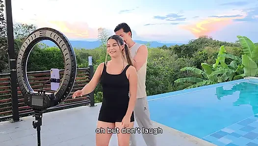 Üvey kız kardeşim tikt0ks yaparken onu sikmemi istiyor