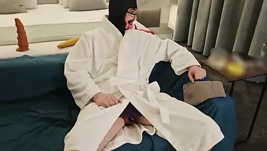 Büyük Anal Oyuncaklar, Yumruklama Ve Ayak Yumruğu Ile Büyük Anal Seans