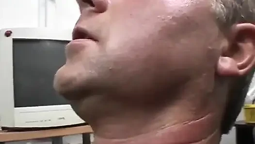 Tatlı Sarışında Muhteşem Büyük ve Ağır Göğüsler