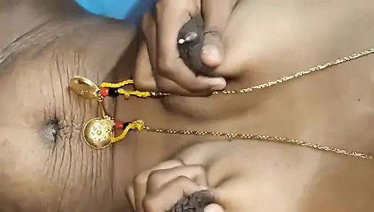Evli kadın evde erkek arkadaşıyla sikişiyor