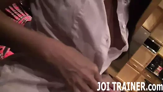 Senin için kız öğrenci üniformamı çıkarmama izin ver joi