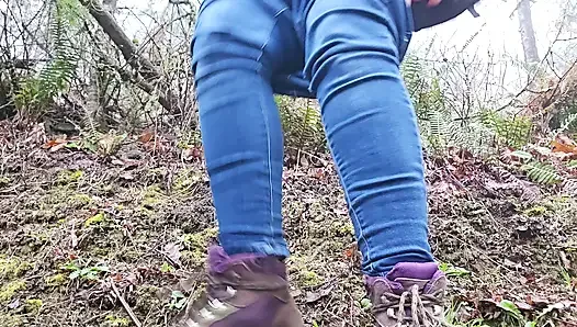 Yağmurlu Bir Günde Yürüyüş-n-sidik