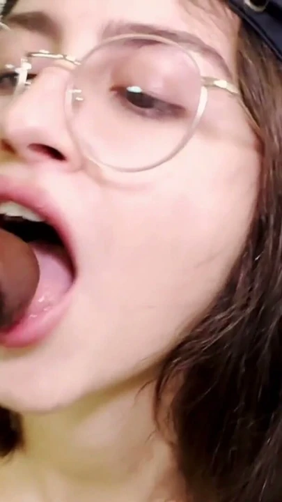 BBC FOR QOS BRUNETTE QUEEFING FUCK WET BLOWJOB DEEPTHROAT PART. 5 | Klip 2