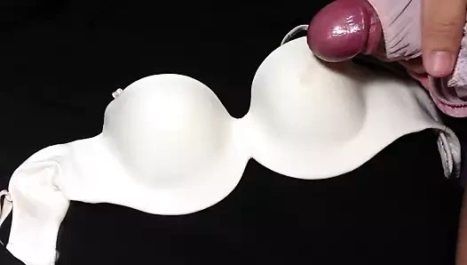 Cum üzerinde kardeş sutyen