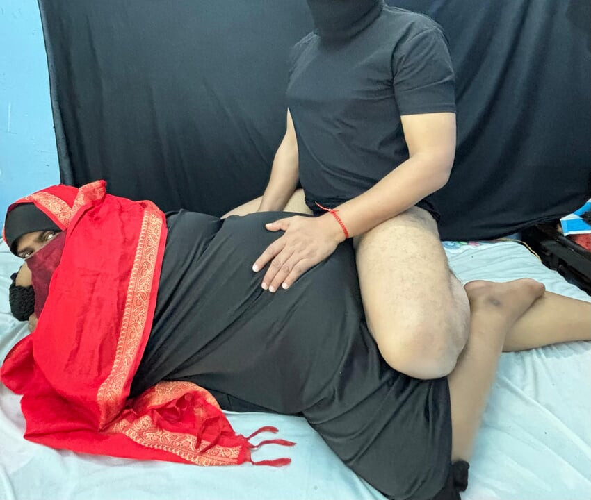 Chor bhabhi ko devar ne chori karte pakda ya da choda ya da bhabhi ke bade bade bade doodh piya