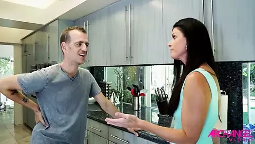 Kahrolası Hindistan yaz asla sıkıcı değildir