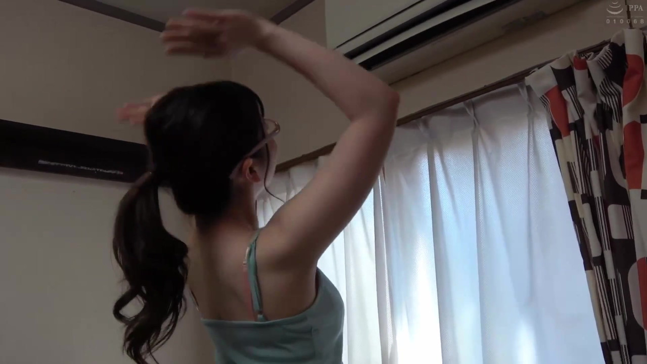 The neighbor's dirty wife is too much erotic flesh to bear! Beautiful wife Creampie