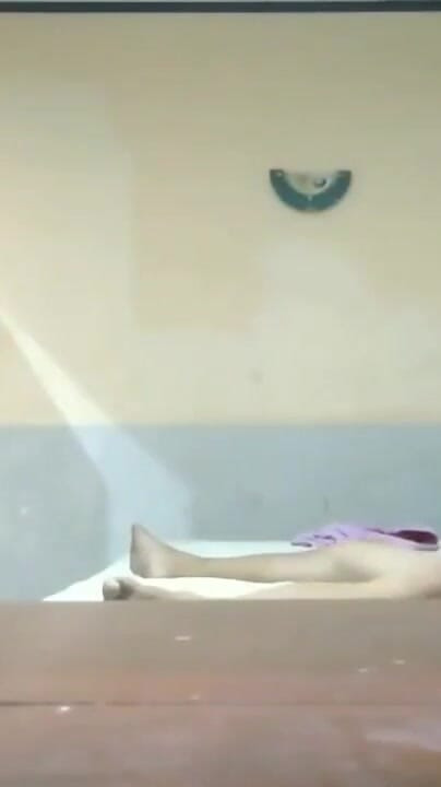 Endonezyalı kız arkadaşla otelde hızlı sikiş | Klip 1