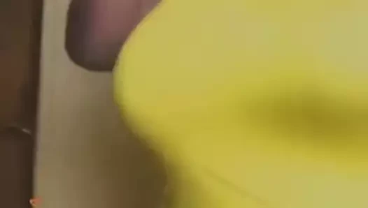 Kızım en büyük göğüslerini göstermeye karar verdi