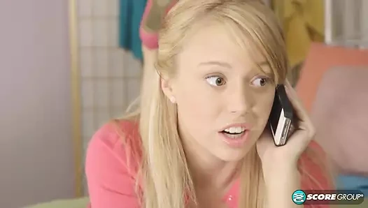 Lucy Tyler genç amına büyük bir yarak ve döl alıyor