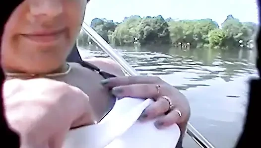 Külotsuz Bir Tekne Gezisi