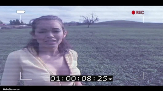 Fışkırtana kadar büyük yarağınla sikişirken klitorisimi ovayım