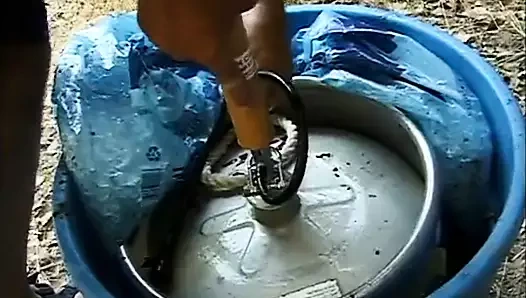 Sportif kızıl saçlı becerdin açık havada