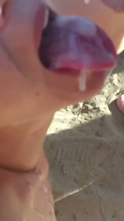oraBitch Maspalomas tatilinden cumshot derlemesi | Clip 1