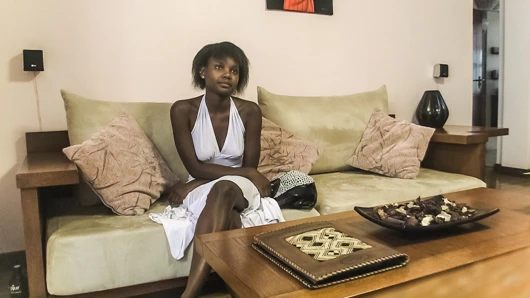 Minyon zenci kadın oyuncu seçmelerinde yapımcının yarağına biniyor