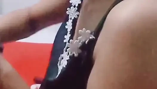 Erkek arkadaşımı görmeye hazırlanıyorum