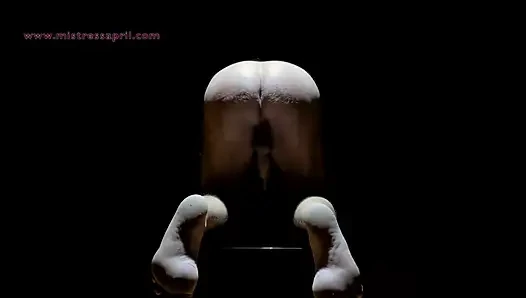 Dominatrix April - tons de dor