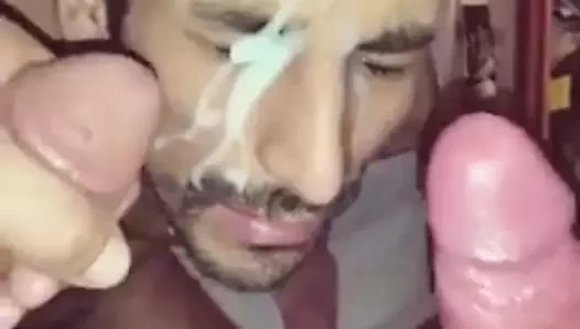 Yüzündeki İspanyol Duvarı :)