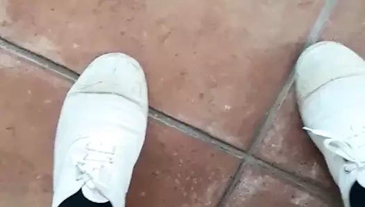 Seksi deri pantolon ve sarkan bensimons