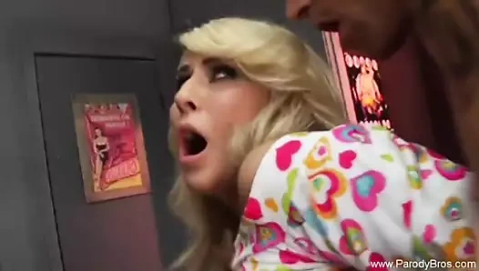 Sarışın charlies melek yetmişler parody sikme derinden