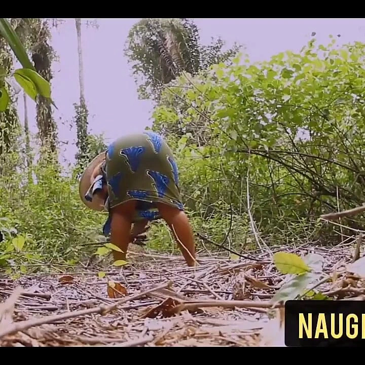 Bush seks bağımlısı ev sahibi evli kadınla sert seks yapıyor