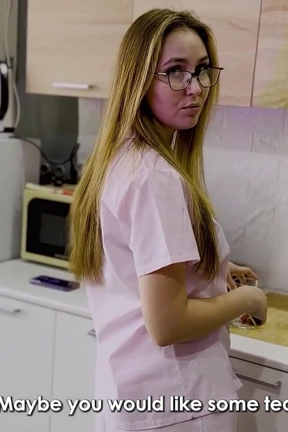 Пасынок оставил толстую сперму в заднице мачехи. - Если хочешь трахнуть меня в задницу, то сделай это