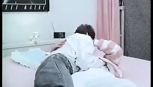 Kıllı koltukaltı kısa saç intervju