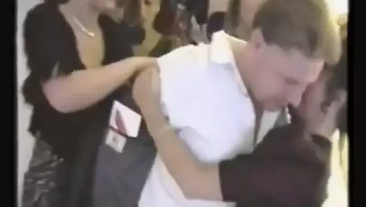 Ben, carolyn,jane,donna ve lola fuck ziyafeti