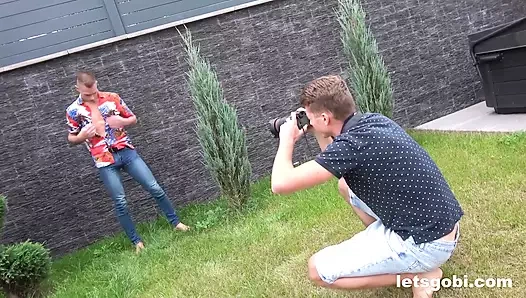 Fotoğraf çekimi biseksüel grup seks partisine dönüşüyor - letsgobi