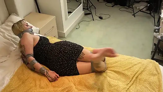 Zeena'nın randevu felaketi: sıkı bant esareti ve sargı kabusu serbest!